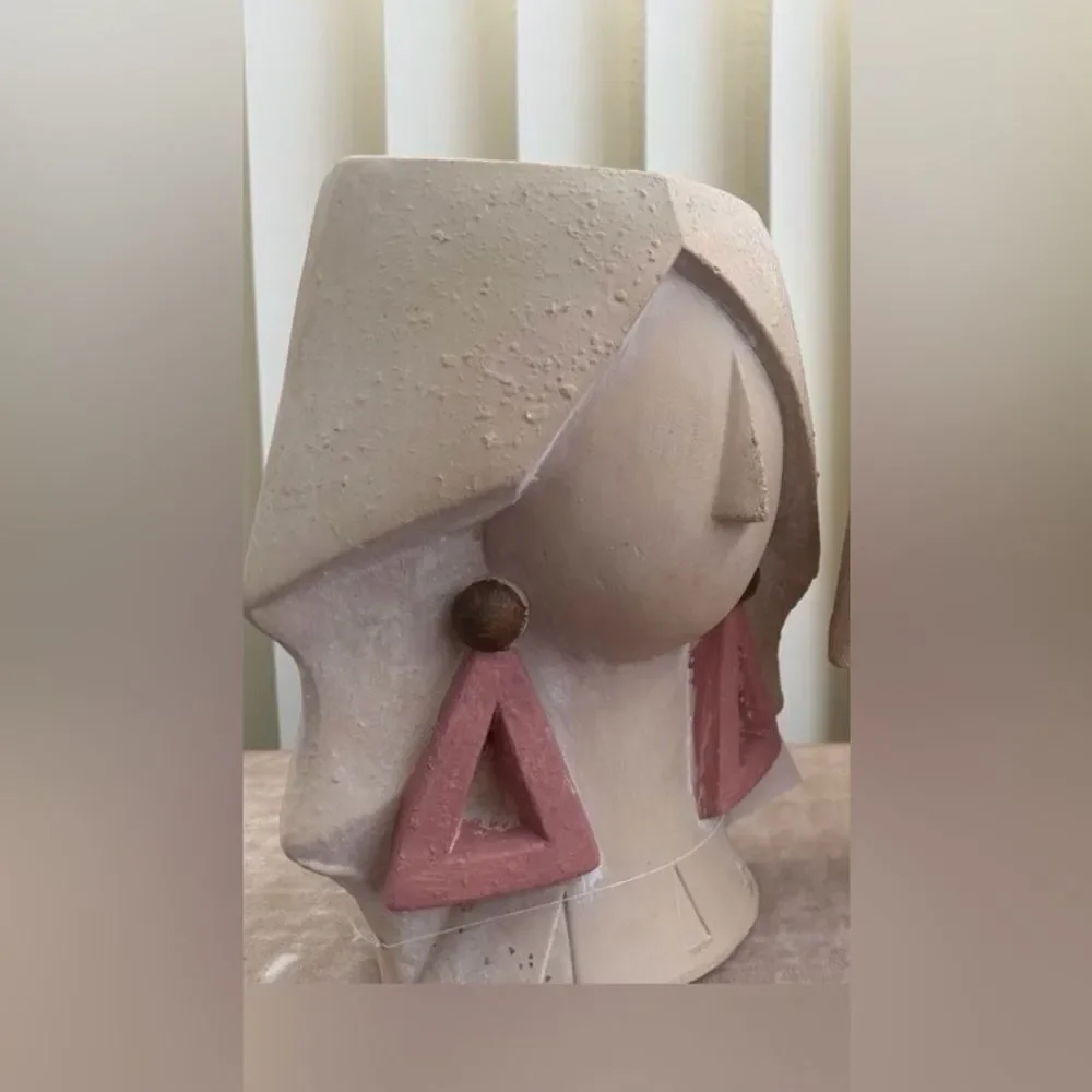 Artistic Ceramic/Resin Face Vase Pink planter